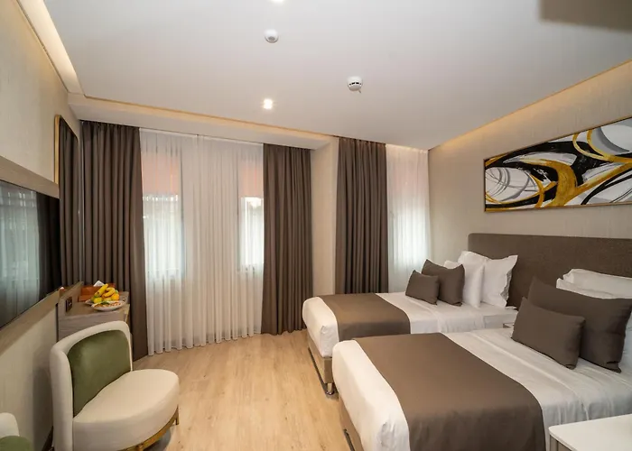 Rayelin Hotel Old Town
